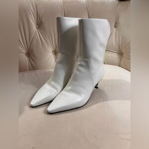 Vince Camuto Quindele Pointed Toe Bootie